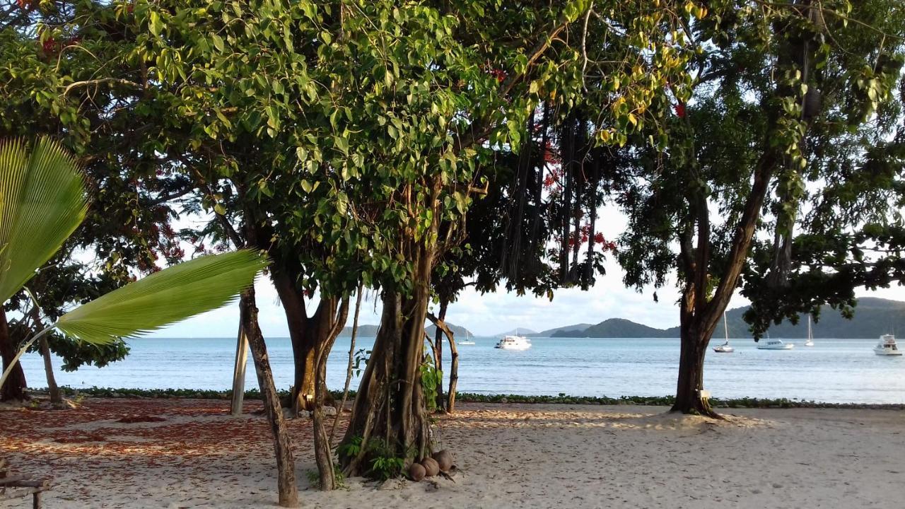 The Mooring Resort Cape Panwa Bagian luar foto