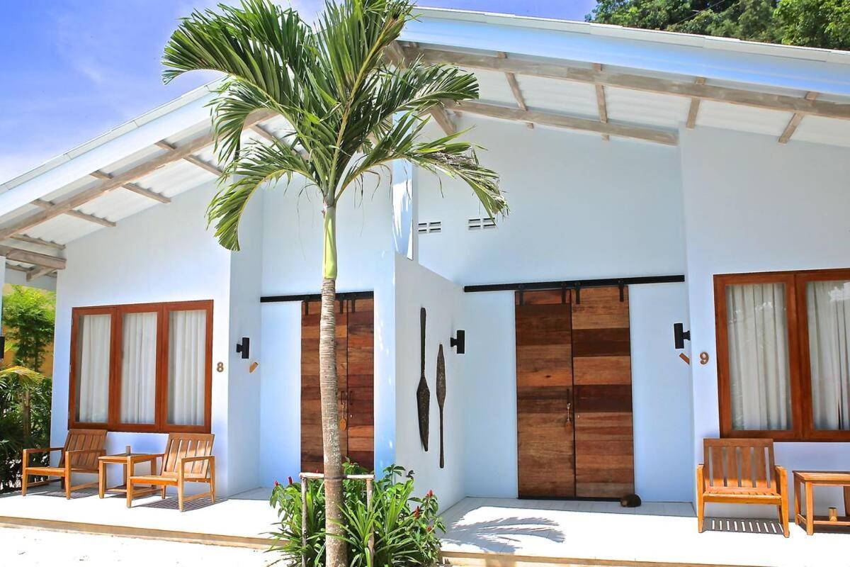 The Mooring Resort Cape Panwa Bagian luar foto