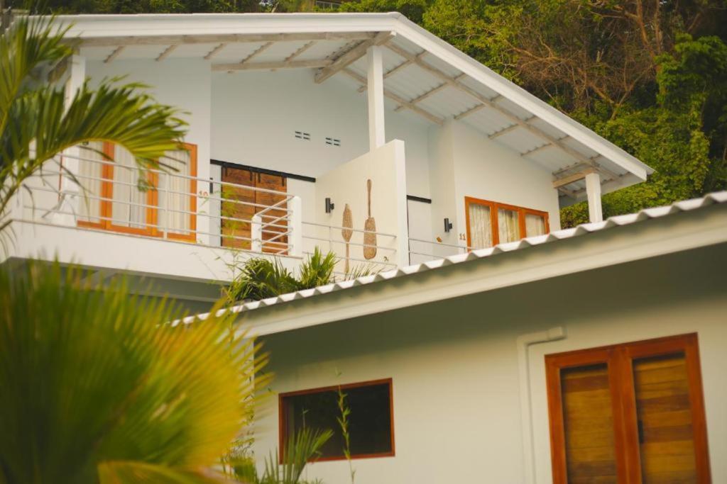 The Mooring Resort Cape Panwa Bagian luar foto