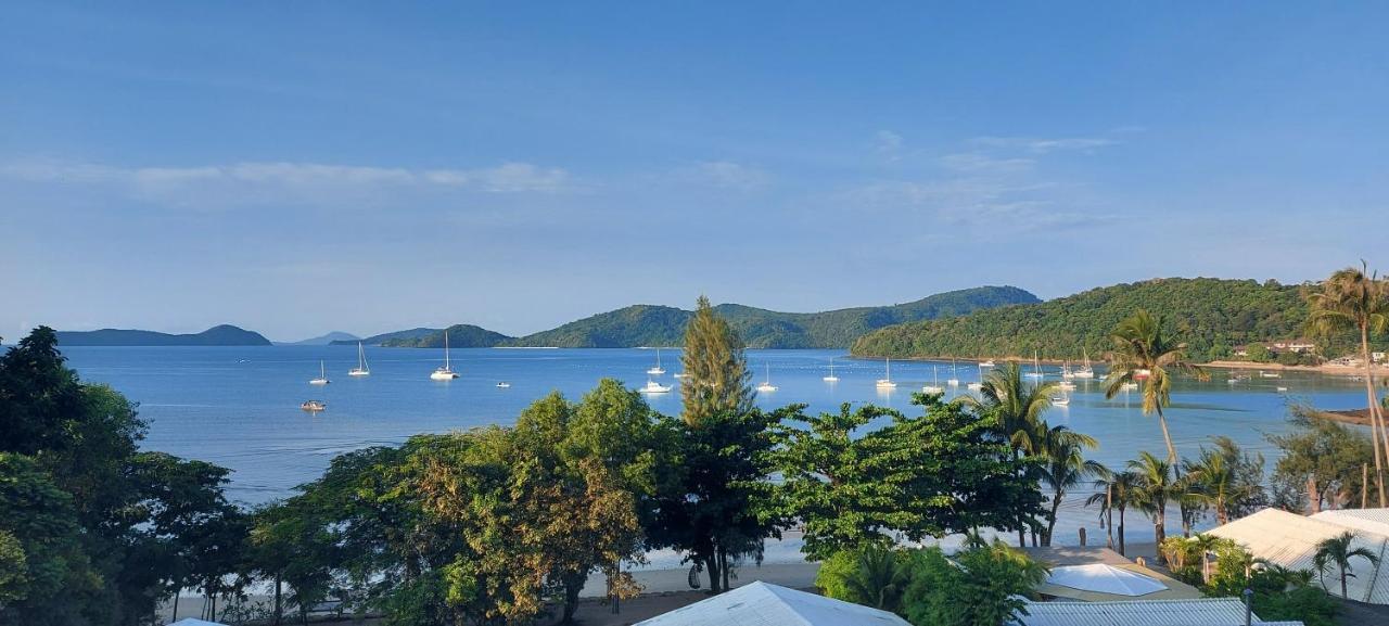 The Mooring Resort Cape Panwa Bagian luar foto