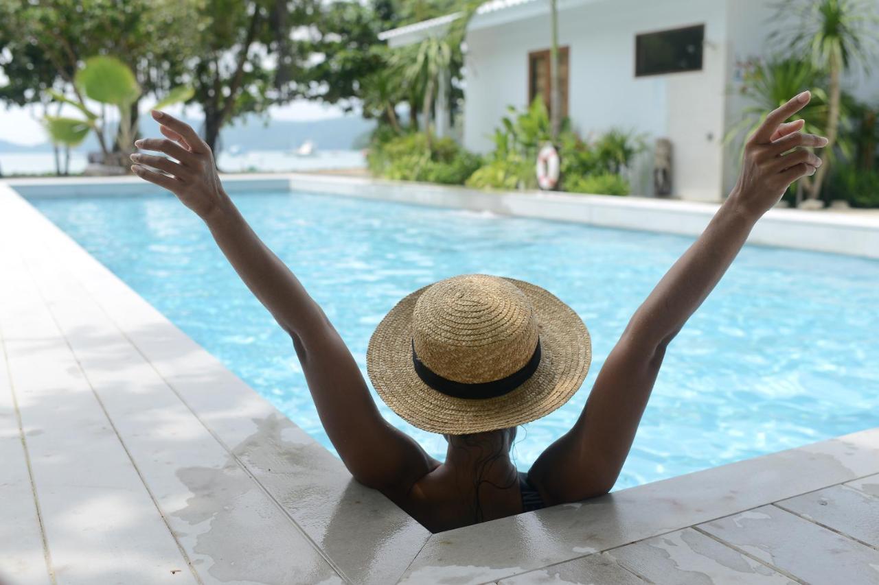 The Mooring Resort Cape Panwa Bagian luar foto