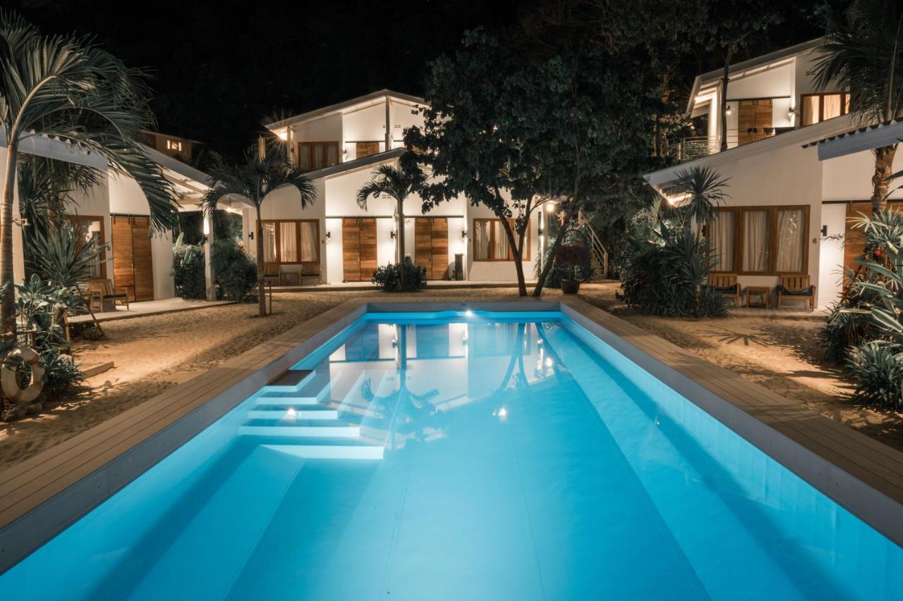 The Mooring Resort Cape Panwa Bagian luar foto
